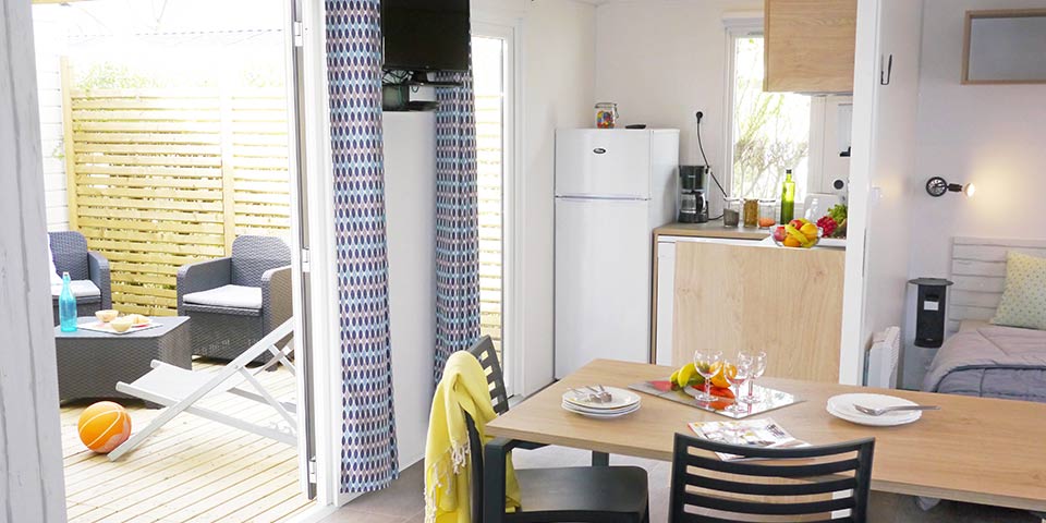 Type ARCHIPEL : stacaravan, 6/8 personen, 1+2 kamers, overdekt terras image 0