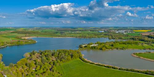 Camping aan de vijver