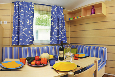 Stacaravan 4-6 personen, 2 kamers image 2