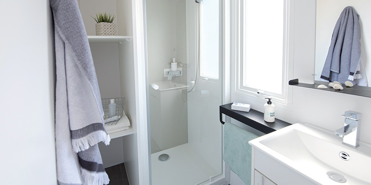 Type ARCHIPEL : stacaravan, 6/8 personen, 1+2 kamers, overdekt terras image 4
